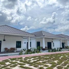 Ocean Cottage 2, Radiant Teluk Sari, hotel Kampung Mawar városában