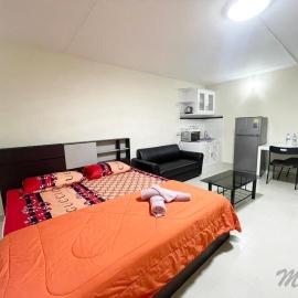 Popular The best muangthongthani 日常房间公寓, Hotel in Ban Bang Phang