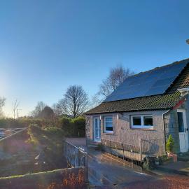The Old Smiddy Cottage and Apartment, hotel in Balloch