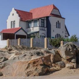 3 bedroom house with great views, hotel u gradu 'Lüderitz'