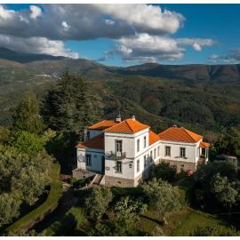 Alojamento Estrela Cottage, hotel din Torrozelo