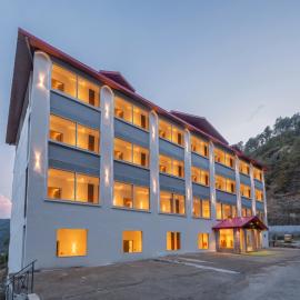 Kavin - The Chail Resort, hotel en Chail