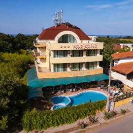 Hotel Varvara, готель у місті Варвара