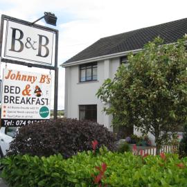 Johnny B's B&B, hotelli kohteessa Ballybofey
