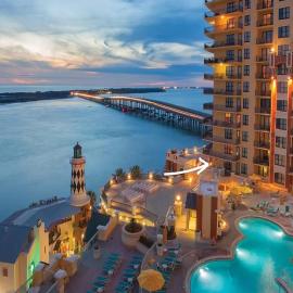 Bright, Corner Unit With Incredible Gulf And Sunset Views!