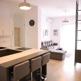 Square View Apartment