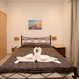 Karnagio Rooms, hotel i Kyparissia