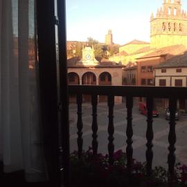 Apartamentos La Alborada Medieval, hotel u gradu 'Ayllón'