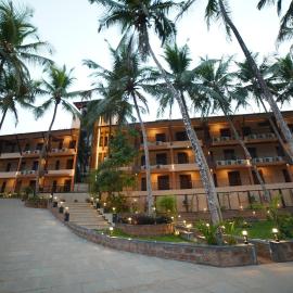 Aananda Wellness and Resorts、Dharmastalaのホテル