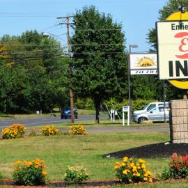Enfield Inn, hotell sihtkohas Enfield