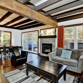 Stoneham में, होटल Chalet 9029 Chemin des Alpages by Les Chalets Alpins