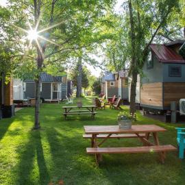 WeeCasa Tiny Home Resort, hotel a Lyons
