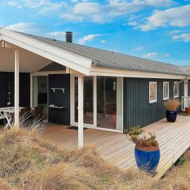 4 star holiday home in Blokhus-By Traum, хотел в Блокхус
