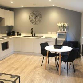 The Garden Cabin, hotel in Reading