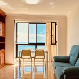 Click&Guest - Bright Sun House with Sea Views, hotel ad Agüimes