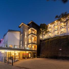 Ramada by Wyndham Kasauli، فندق في كاساولى