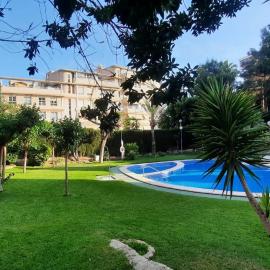 PV34, Apartamento cerca mar con piscina parking