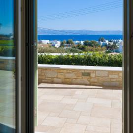 GREEN IN BLUE RESIDENCE LOGARAS