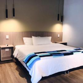 Hotel & Golf Isak Aeropuerto