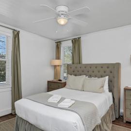 Modern Gem in Columbia, Hotel in Columbia