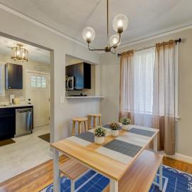 Updated Columbian Cottage, hotelli kohteessa Columbia
