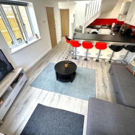 Elegant 2-Bed in Central Headington-Modern New Built Retreat- Wi-Fi, Netflix, Top Location, hotel in Oxford