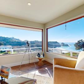 Panoramic Ocean View Home in Elk with Beach Access, hotel en Elk
