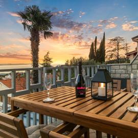 ARIA Superior Apartment, Seaview & Wellness