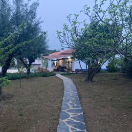 Casa do Monte - Esperança, hotel in Esperança