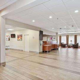 Quality Inn & Suites Morgantown - University Area، فندق في مورغانتاون