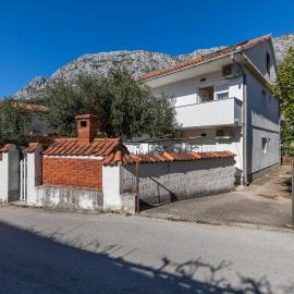Apartments with parking space Podaca, Makarska - 6050, hotel in Podaca