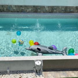 Casa de descanso con piscina Galileos, готель у місті Леон