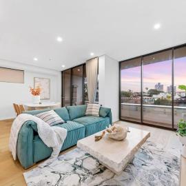 Luxury Penthouse 3 Bedrooms in Neutral Bay