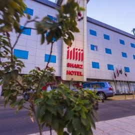 Sharz Hotel, hotell i Buraydah