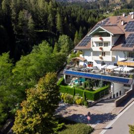 Hotel Erica, hotel Teseróban