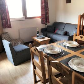 Le Moabi- appartement- 4pers-centre station, hotel in Les Gets