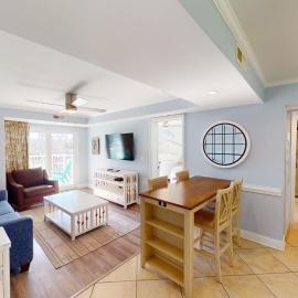 At the Beach 1 Bedroom 1 Bath Summer House 1st Flr
