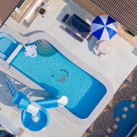 Di Pool Villa Slide Snooker Air Hockey