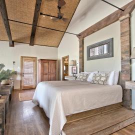 Pond House Bungalow @ Bergheim Ranch, hotel i Bergheim