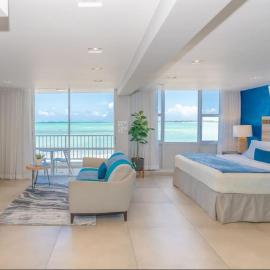 Modern Jewel Beachfront Isla Verde