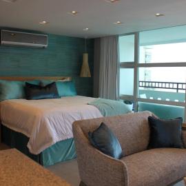 Enchanted 17 Jewel Beachfront Luquillo -Pool, hotel en Luquillo