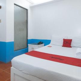 RedDoorz @ Moss Hotel Dasmarinas, hotel in Cavite
