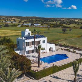 Villa Chrysta, hotel u gradu 'Ayios Theodhoros'