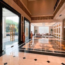 The Grantage Hotel & Sky Lounge