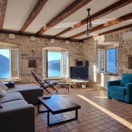 Apartment Dyonis Perast, hotel i Perast