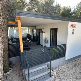 OreMore - Premium mobile home - Oaza Mira Camping, Drage, hotel in Drage