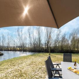 Holiday home with lots of privacy, hotel in Simonshaven