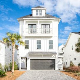 Salty Sons 4 BR and just minutes to the Beach Rosemary and 30Avenue, hotel u gradu Inlet Beach