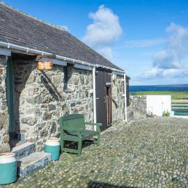 Crofters Retreat, hotel em South Galson