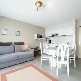 Apartment Astrid 704 with balcony by Interhome